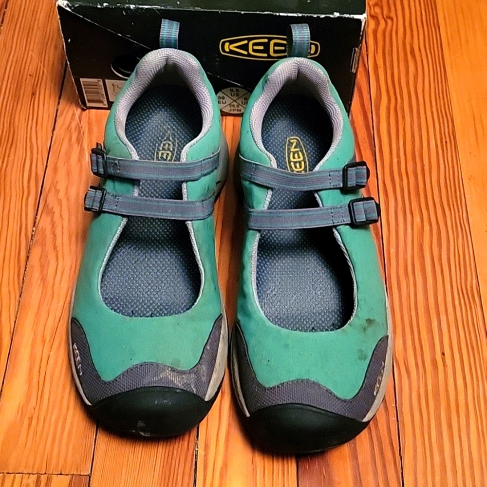 Keen Malibu Trail Hiking Shoes